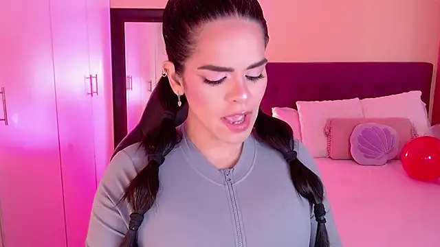 Snapshot of Mafer_Meow chatting on February 20, 2026, 9:04 pm Mafer Meow online show from February 20, 2026, 9:04 pm