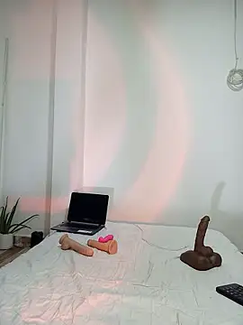 MiahWindsor online show from September 27, 2025, 1:43 am