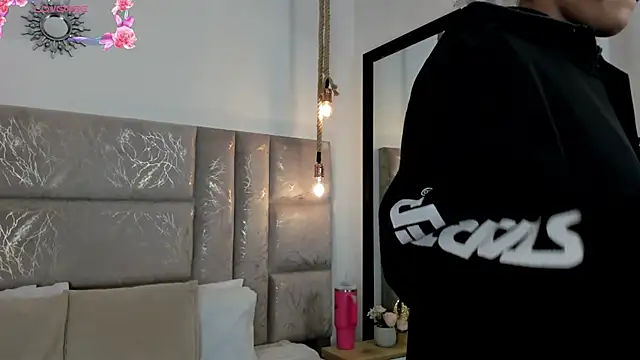 CeliWoods online show from March 21, 2026, 11:15 am