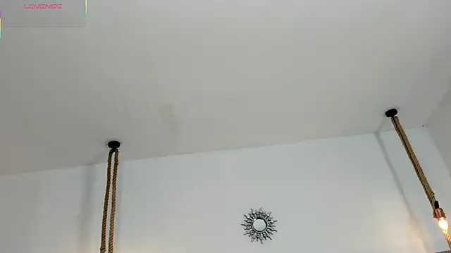 CeliWoods online show from April 18, 2026, 11:03 am