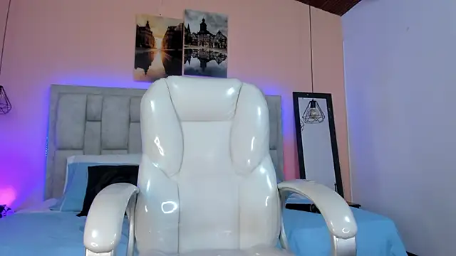 Snapshot of Stefhanyblow chatting on December 7, 2024, 1:14 am Stefhanyblow online show from December 7, 2024, 1:14 am