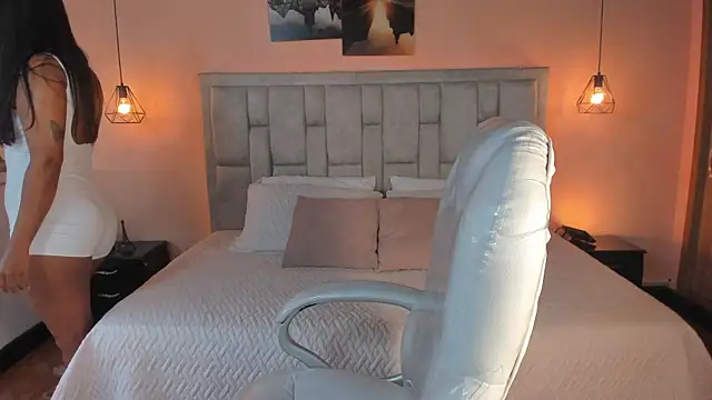 Snapshot of Stefhanyblow chatting on September 15, 2025, 10:10 pm Stefhanyblow online show from September 15, 2025, 10:10 pm