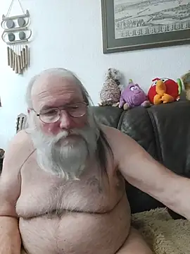 Snapshot of SexySantaC chatting on May 19, 2026, 6:47 pm SexySantaC online show from May 19, 2026, 6:47 pm