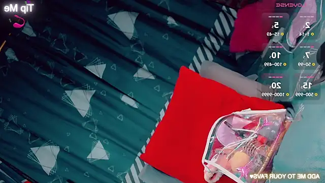 Snapshot of CharlotteBigCock chatting on October 30, 2025, 2:29 pm CharlotteBigCock online show from October 30, 2025, 2:29 pm