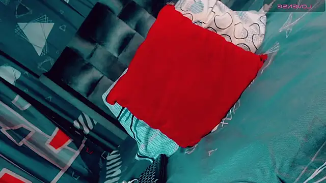 CharlotteBigCock online show from April 24, 2026, 2:19 pm