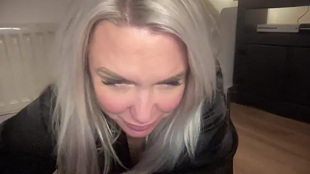 Bustyblondebabe32 online show from February 1, 2025, 3:52 am