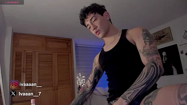 ivaaaan  online show from December 28, 2024, 10:13 pm