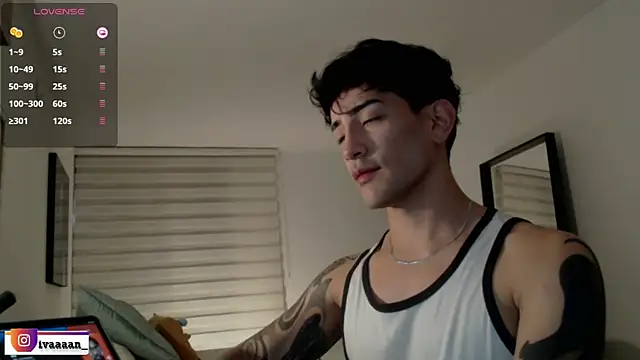 ivaaaan  online show from April 23, 2026, 10:12 pm