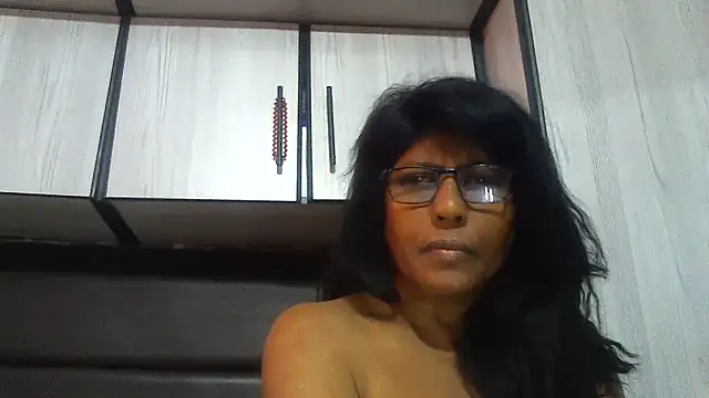 MsAttitude online show from January 5, 2025, 2:30 pm