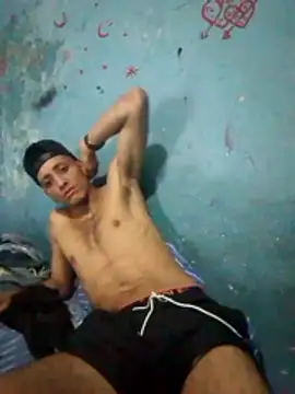 Antonieto1 online show from March 12, 2026, 9:32 pm