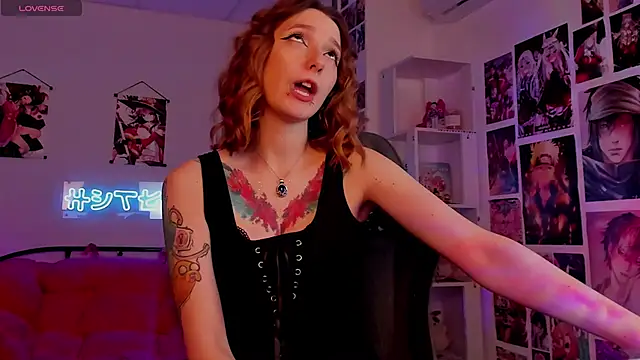 PrettyReckess online show from January 2, 2025, 10:58 am