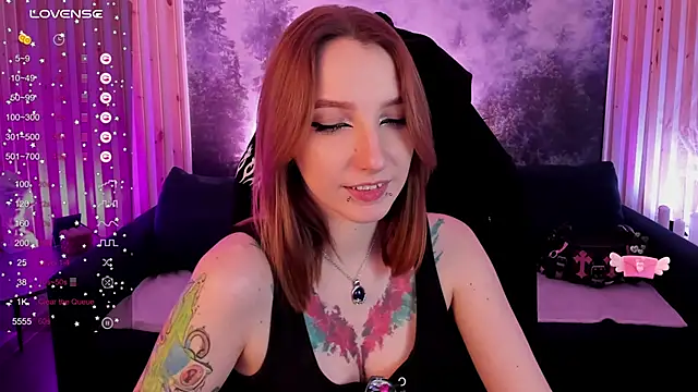 PrettyReckess online show from February 3, 2025, 3:06 pm