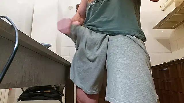 Snapshot of asa92921 chatting on December 15, 2025, 4:33 pm asa92921 online show from December 15, 2025, 4:33 pm