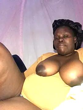 sweett shaley online show from November 26, 2025, 1:06 am