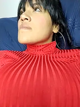 zhayra rose online show from March 16, 2025, 3:25 am