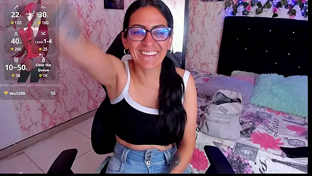 alma blue online show from December 8, 2024, 10:36 pm