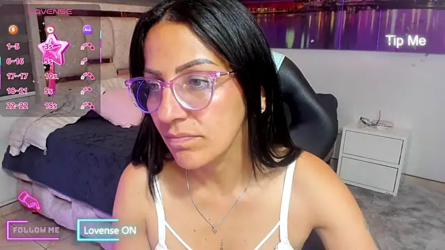 alma blue online show from March 7, 2026, 11:46 pm