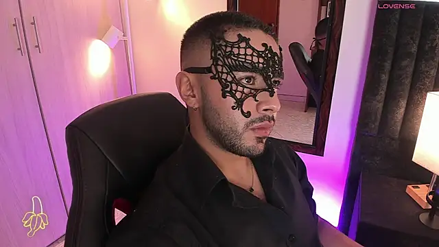 ItsMeEros online show from October 17, 2025, 9:39 pm