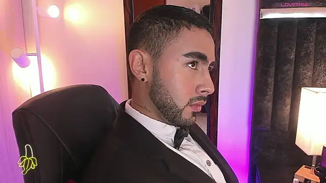 ItsMeEros online show from November 14, 2025, 11:35 pm