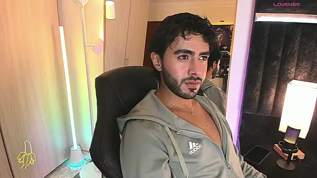ItsMeEros online show from May 25, 2026, 11:00 pm