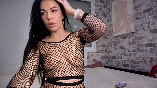 victoria athena online show from October 27, 2025, 9:08 pm