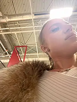 pinkstar  online show from January 29, 2025, 7:57 am