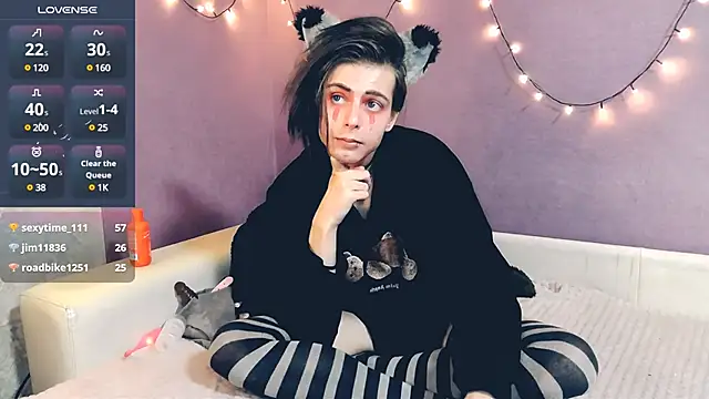 Littlepinkcat online show from February 1, 2025, 10:23 pm