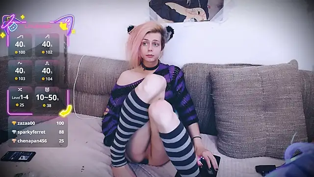 Littlepinkcat online show from October 30, 2025, 10:43 pm