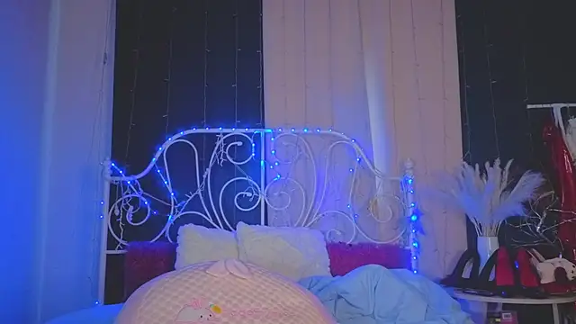 Funny Bunny online show from April 3, 2026, 1:58 am