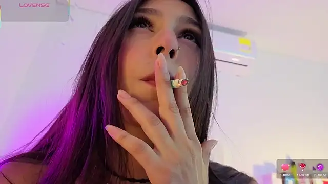 PIA STONE online show from February 4, 2026, 9:09 pm