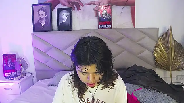 SabinaMerchetti online show from October 20, 2025, 3:40 am