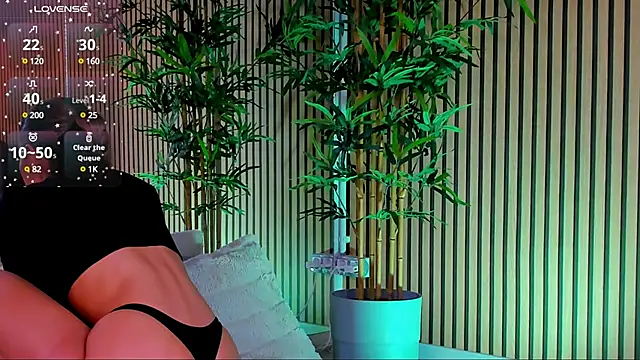 Snapshot of Avril_Cyrus chatting on January 4, 2025, 7:45 am Avril Cyrus online show from January 4, 2025, 7:45 am