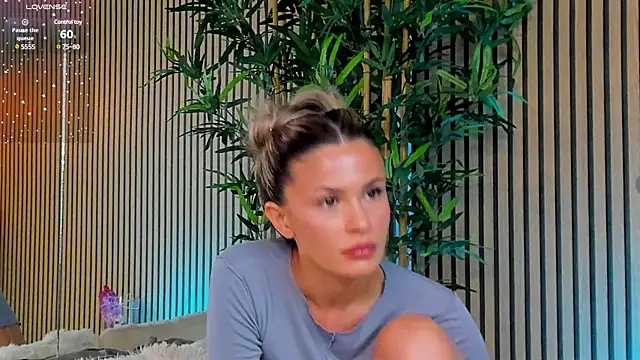 Snapshot of Avril_Cyrus chatting on March 4, 2025, 8:13 am Avril Cyrus online show from March 4, 2025, 8:13 am