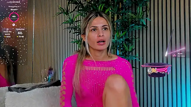 Snapshot of Avril_Cyrus chatting on March 6, 2025, 7:57 am Avril Cyrus online show from March 6, 2025, 7:57 am