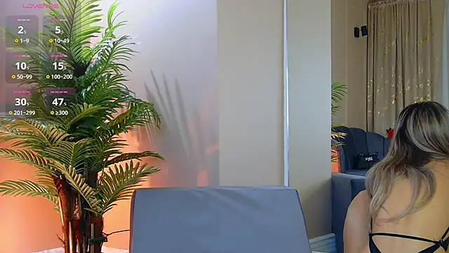 Snapshot of Avril_Cyrus chatting on September 16, 2025, 7:09 am Avril Cyrus online show from September 16, 2025, 7:09 am