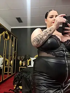 Snapshot of GeorgiaLerox chatting on October 14, 2025, 11:33 am GeorgiaLerox online show from October 14, 2025, 11:33 am