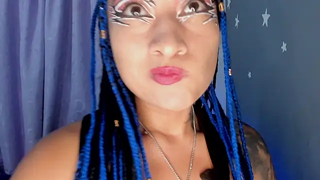 Eva Lee  online show from December 26, 2024, 7:03 am