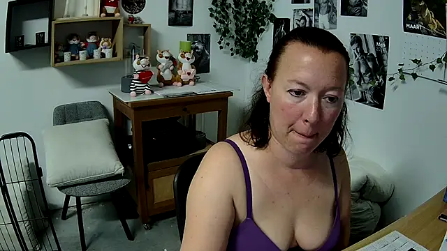 AnyaKreyxh online show from March 10, 2026, 12:21 pm