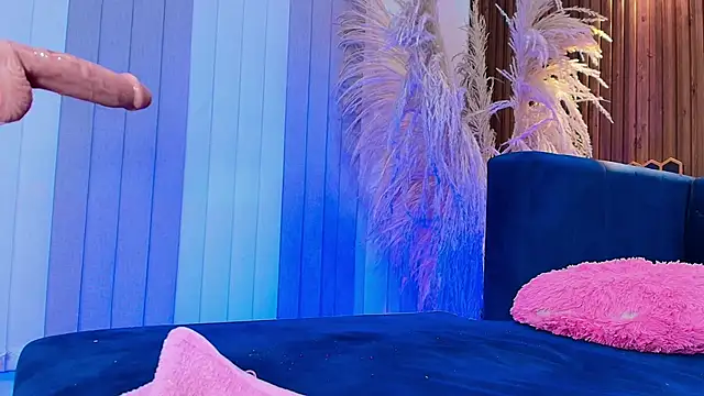 Snapshot of Bethany_Jones chatting on March 18, 2025, 8:03 am Bethany Jones online show from March 18, 2025, 8:03 am