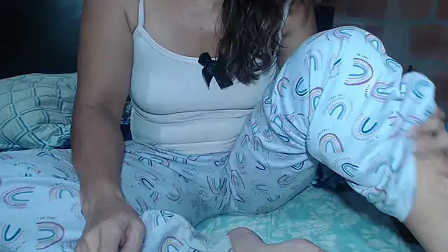 DevoraAmateur online show from February 13, 2026, 12:23 pm