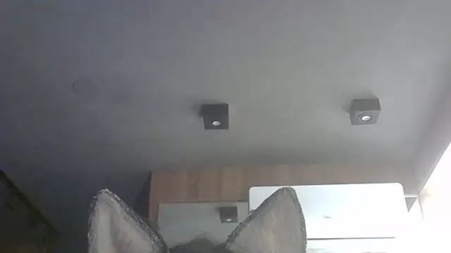 Skinny-Kitten online show from November 24, 2025, 1:11 pm