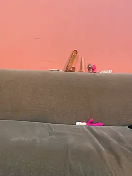 Femcrossy online show from January 11, 2026, 9:14 am