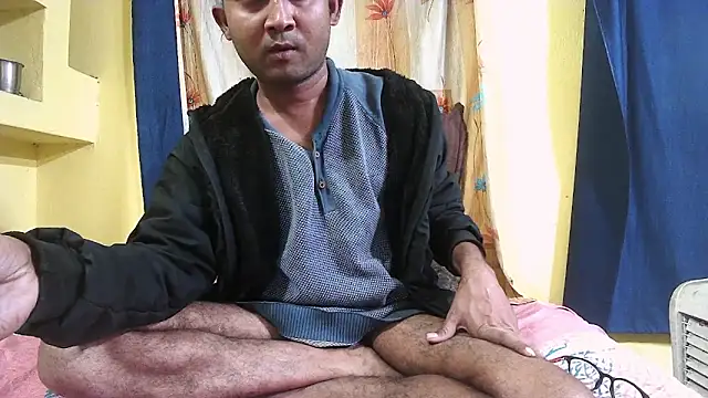 Cute boy2000 online show from December 11, 2024, 10:58 am