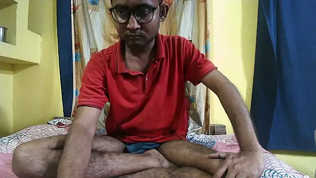 Cute boy2000 online show from December 19, 2024, 12:01 pm