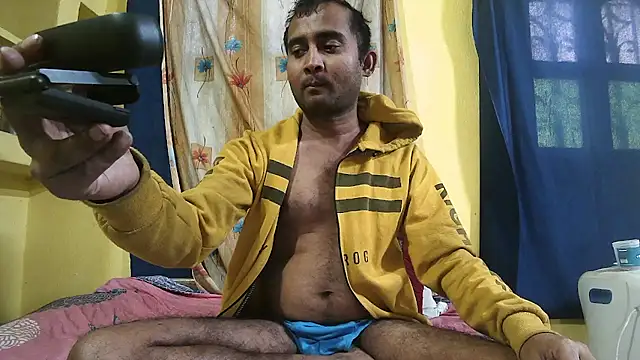 Cute boy2000 online show from January 10, 2025, 7:25 am