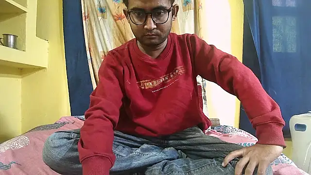 Cute boy2000 online show from January 17, 2025, 2:39 am