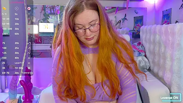 FluffyRainbowKity online show from July 9, 2026, 12:42 pm