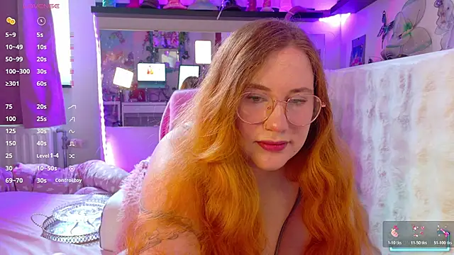 FluffyRainbowKity online show from July 23, 2026, 1:53 pm