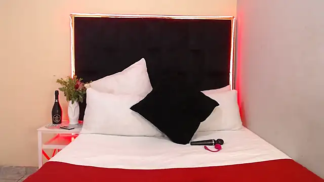 CancerGodessX online show from February 15, 2025, 3:17 pm