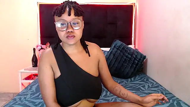 CancerGodessX online show from October 9, 2025, 6:39 pm